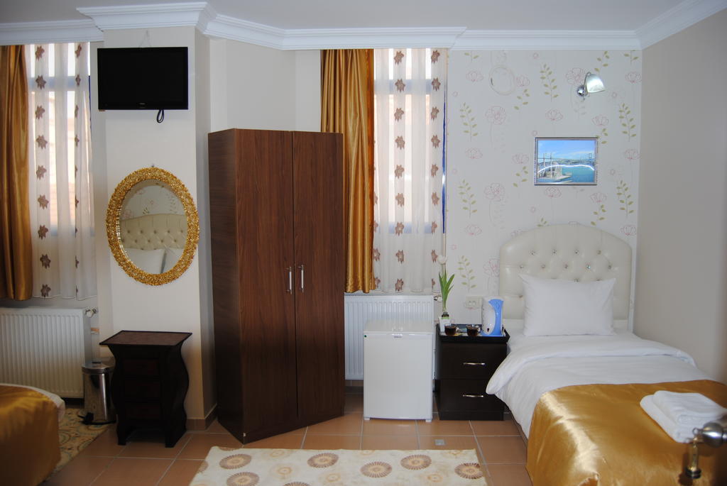 Lotus Hotel Istanbul Exterior photo